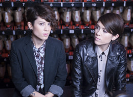 Tegan and Sara release their new lyric video for 'Goodbye, Goodbye'
