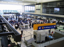Tiroteo en aeropuerto de Los Ángeles. Varios heridos.