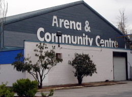 Investigators say a British Columbia hockey mom has died two days after she was attacked outside a community rink in Surrey.