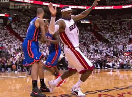 LeBron James es criticado por su forma de jugar en la NBA