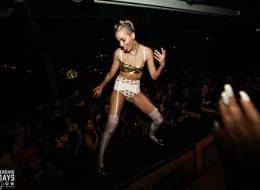 Miley Cyrus has a doppelganger and she lives in Vancouver.