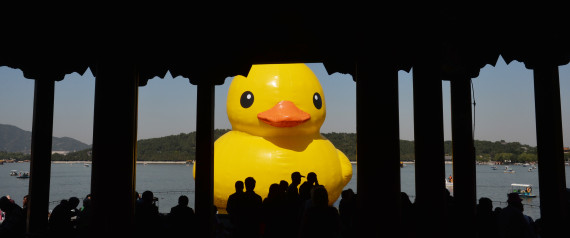 GIANT RUBBER DUCK