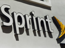 MIAMI, FL - OCTOBER 15: A Sprint Nextel cell phone store is seen on October 15, 2012 in Miami, Florida. Japan's Softbank announced it will buy a 70 percent stake in the U.S. mobile carrier Sprint Nextel for about $20 billion. (Photo by Joe Raedle/Getty Images)