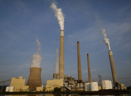 Emissions rise from the American Electric Power Co. Inc. coal-fired John E. Amos Power Plant in Winfield, West Virginia. (Luke Sharrett/Bloomberg via Getty Images)