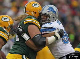 GREEN BAY, WI - JANUARY 01: Ndamukong Suh #90 of the Detroit Lions rushes against Josh Sitton #71 of the Green Bay Packers at Lambeau Field on January 1, 2012 in Green Bay, Wisconsin. The Packers defeated the Lions 45-41. (Photo by Jonathan Daniel/Getty Images)