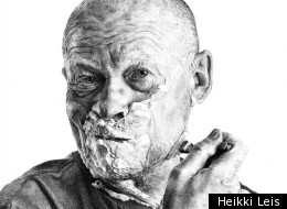 Spot picking, shaving - Heikki Leis captures it all in his intimate drawings