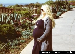 Pregnant Jessica Simpson shared a photo of herself on Twitter Thursday.