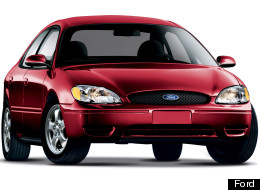 The National Highway Traffic Safety Administration has opened an investigation into 2005 and 2006 Ford Taurus and Mercury Sable sedans for potential sudden acceleration problems.