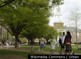 Students walk across campus at Johns Hopkins University in Maryland (Photo: Wikimedia Commons)