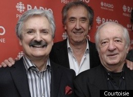 Marc Laurendeau et André Dubois aux côtés de Serge Grenier lors du lancement d'un documentaire sur les Cyniques.