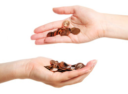 Une majorité de Canadiens accepteraient de payer plus d'impôts pour réduire les inégalités. (Shutterstock)