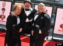 Sean Hayes, Chris Diamantopoulos et Will Sasso pour la première de The Three Stooges à Los Angeles le 7 avril 2012.