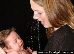 awkwardfamilyphotos.com