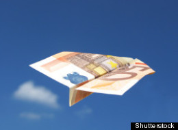 Last month, Russian millionaire Pavel Durov decided to throw paper planes made out of money notes from his office window in St. Petersburg.