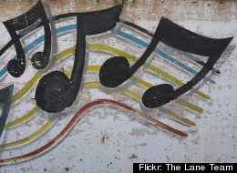 DarwinTunes researchers riff on Charles Darwin's theory of evolution.