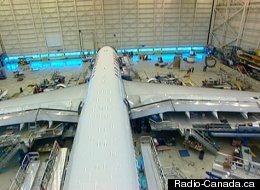 Un avion d'Air Canada en entretien. (Radio-Canada.ca)