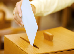 What chances do the Liberals and New Democrats have of adding a little red and orange to the Albertan landscape?