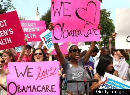 Latinos están a favor de la manera en que el presidente Barack Obama ha manejado el tema de la salud.