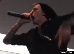 Rapper Machine Gun Kelly caused a ruckus during a gig at an Atlanta Microsoft store Friday.