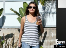 Mila Kunis y su pancita sospechosa