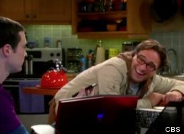 Sheldon lets Stephen Hawking win at Words With Friends on