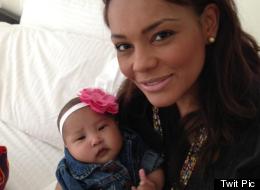 Ilia feliz junto a Anna